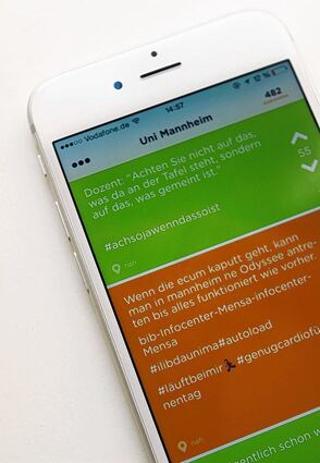 <p>Im Auslandssemester in Kalifornien kam Alessio Avellan Borgmeyer die Idee zu Jodel. Auf dem Smartphone-Bildschirm ist die App geöffnet.</p>