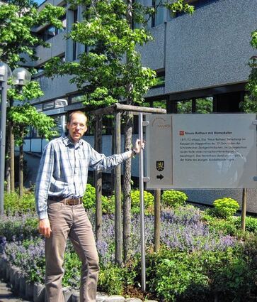 <p>2008 weihte der damalige Stadtarchivar Dr. Schmidt den Altstadtrundweg ein. Nun soll eine darüber hinaus gehende Beschilderung umgesetzt werden.</p>