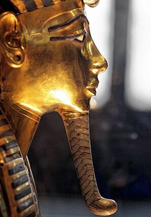 <p>Der Bart muss ab: die Totenmaske von Pharaoh Tutanchamun.</p>