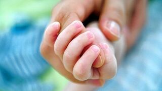 <p>Noch so klein - dennoch machen sich viele Väter und Mütter Gedanken, wie sie ihren Nachwuchs vor möglichen Risiken absichern können.</p>