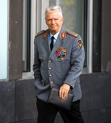 <p>Volker Wieker kennt die Einsatz-Risiken aus eigener Erfahrung.</p>