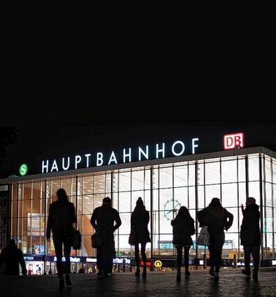 <p>Können sich Frauen in Innenstädten noch frei bewegen? Die Vorfälle von Köln haben Diskussionen über die Solidarität der Gesellschaft mit Frauen ausgelöst.</p>
