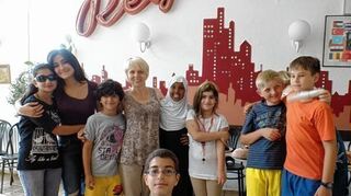 <p>Manche Kinder mussten sich verabschieden. Der Strumpfhosentanz war der Höhepunkt des Unterhaltungsprogramms.</p>