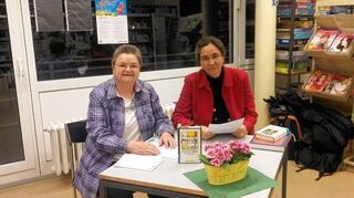 <p>Sie suchten ihre Lieblings-Krimis aus und lasen daraus vor: Claudia Gaukel und Iris Drobel in der Wilhelm-Wundt-Bibliothek.</p>