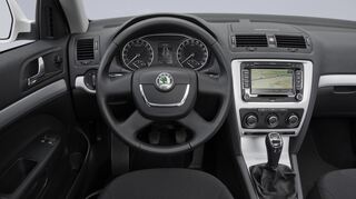 <p>Im Cockpit gibt es eine vollwertige analoge Tankanzeige</p>
