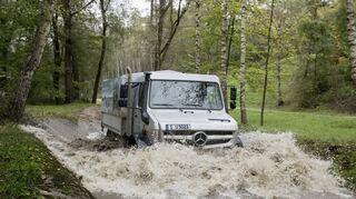 <p>Der Unimog hat eine Wattiefe von 1,20 Metern</p>