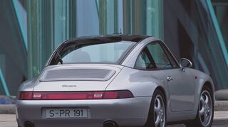 <p>Der letzte luftgekühlte Elfer Baureihe 993 (hier Targa) ist ebenfalls begehrt</p>