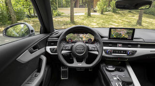 <p>mid Düsseldorf - Die digitalen Fahrinstrumente aus dem Audi TT halten jetzt auch beim neuen A4 Einzug.</p>