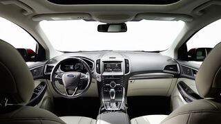 <p>mid Düsseldorf - Ansprechend und funktional: der Innenraum des neuen Ford Edge. Auf Wunsch gibt es eine Lederausstattung und klimatisierte Sitze.</p>