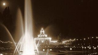 <p>Ganz besondere Illuminationen erfreuten die Besucher des Ebertparks bei den Parkfesten - unser Bild zeigt das von 1957.</p>