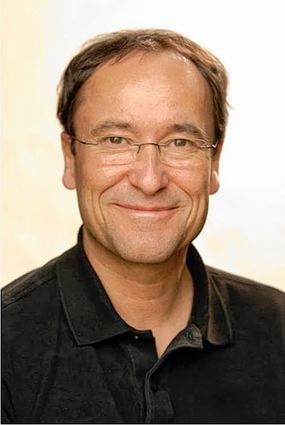 <p>Peter Grabinger bringt "Pop & Poesie" nach Ilvesheim.</p>