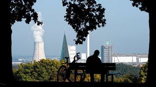 <p>Aussicht auf Wolfsburg. "Einzelne Skandale wie bei VW bringen nur die Spitze des Eisbergs zutage", schreibt der Mannheimer Philosoph Bernward Gesang. "Die heutige Art zu wirtschaften, ist eine Bedrohung für den Fortbestand der Menschen."</p>