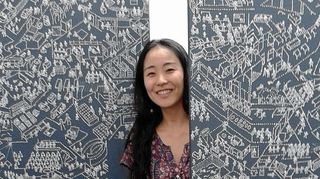 <p>Ihre Werke schmeicheln den Augen des Betrachters: Die koreanische Zonta-Kunstpreisträgerin Ae Hee Lee in Ludwigshafen.</p>