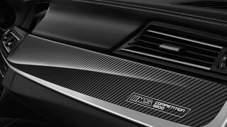 <p>mid Groß-Gerau - Auf den Carbon-Interieurleisten ist neben dem Schriftzug "M5 Competition" auch die durchlaufende Nummer der limitierten Edition zu sehen.</p>