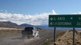 <p>mid El Calafate - Die unwirtliche Landschaft von Patagonien mit ihren widrigen Bedingungen kann dem Amarok nichts anhaben. Das Maultier der Neuzeit verrichtet seinen Dienst tadellos.</p>