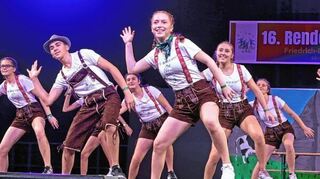 <p>Mit ihrem Auftritt "Der Berg ruft" begeisterten die "Bandits" vom VT Böhl beim "Rendezvous der Besten" in der Eberthalle.</p>
