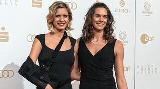 <p>Die strahlenden Gewinner von Baden-Baden: das Beachvolleyball-Duo Laura Ludwig (links) und Kira Walkenhorst, Fabian Hambüchen mit Freundin Marcia Ev und Tennis-Queen Angelique Kerber.</p>