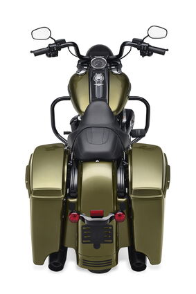 <p>mid Groß-Gerau - Optische Täuschung: Aus dieser Perspektive wirkt die mächtige Road King Special vergleichsweise zierlich.</p>