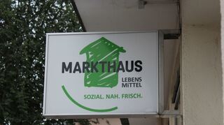 <p>Im September 2015 wurde das neue Markthaus in der Hauptstraße in Neckarhausen eröffnet, Ende September 2022 schließt es für immer.</p>