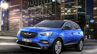<p>mid Groß-Gerau - Liebling ich habe den Mokka gepimpt: Der Grandland X ist seinem kompakten Markenbruder in der Frontansicht fast wie aus dem Gesicht geschnitten.</p>