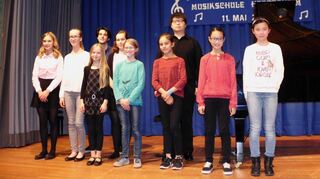 <p>Ein tolles Klavierkonzert gaben die Musikschüler im Heddesheimer Bürgerhaus.</p>
