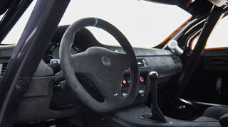 <p>mid Groß-Gerau - Luxus? Fehlanzeige! Dafür gibt es im Innenraum Rennsport-Feeling pur.</p>
