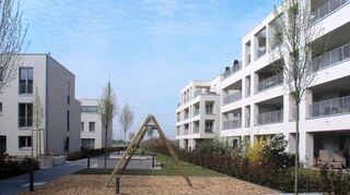 <p>Blick in das Johannes-Brahms-Quartier im Heddesheimer Neubaugebiet Mitten im Feld, wo die Familienheim 56 Wohneinheiten errichtet.</p>