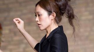 <p>Konzentriert beim Dirigieren: Sachie Matsushita in Aktion.</p>