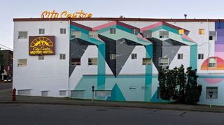 <p>Dieses Werk hat das Künstlerduo Low Bros auf eine Hotel-Hauswand im kanadischen Vancouver gezaubert. Ab heute sind die beiden in F 5 im Einsatz.</p>