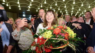 Wahlsiegerin Jutta Steinruck (SPD) am Sonntagabend nach Bekanntgabe des Ergebnisses der Oberbürgermeister-Stichwahl.