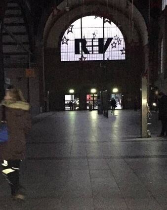 <p>Auch im Hauptbahnhof in Wiesbaden ist der Strom ausgefallen.</p>