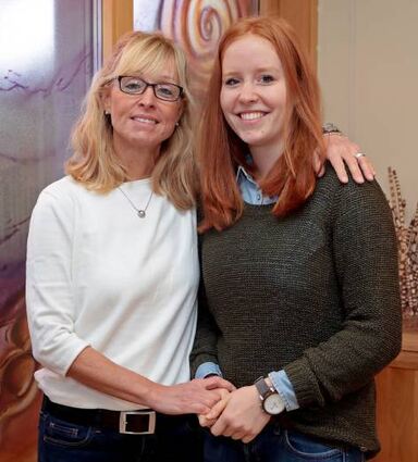 Anja (l.) u. Sarah Hofmann.