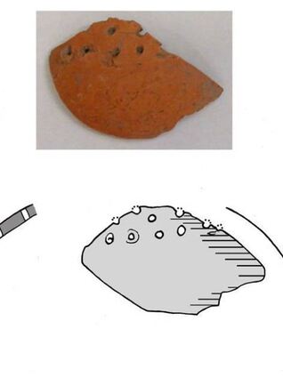Unscheinbar: Foto und Zeichnung des römischen Gießkannenfragments. Spektakulär: Teil des in Ladenburg gefundenen Schatzes aus dem 14. Jahrhundert.