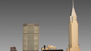 Ein neuer Bautyp: Hochhäuser wie hier das Modell der Silhouette von New York um 1984 kennzeichnen erst Metropolen in den USA, dann auch in Deutschland.