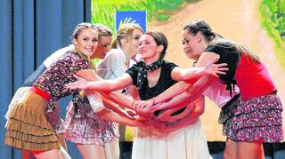 <p>Schauspielerisches und tänzerisches Talent bewiesen die jungen Akteure bei der Aufführung der Ballettschule Heide Heidt im Bürgerhaus.</p>
