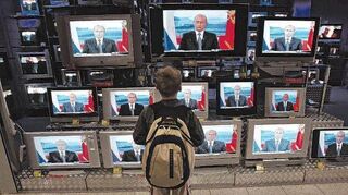 Die Welt, wie ein Autokrat sie sieht: Einmal im Jahr beantwortet Wladimir Putin Fragen von Bürgern im Fernsehen. Und der Kreml läuft auf allen Kanälen.
