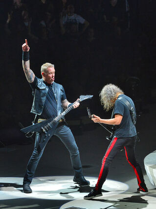 Metallica bei ihrem Konzert in der SAP Arena.