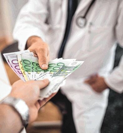 Kein Kavaliersdelikt: Das Antikorruptionsgesetz bekämpft Ärzte, die den eigenen Vorteil im Blick haben – und nicht das Wohl ihrer Patienten.