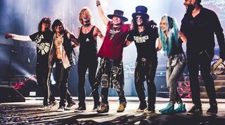 Die aktuelle Besetzung von Guns ’N Rose (von links): der langjährige Keyboarder Dizzy Reed, Gitarrist Richard Fortus, die drei Gründungsmitglieder Duff McKagan (Bass), Axl Rose (Gesang, Piano) und Slash (Gitarre) sowie Melissa Reese (Keyboards, Synthesizers, Percussion) und Frank Ferrer (Schlagzeug).
