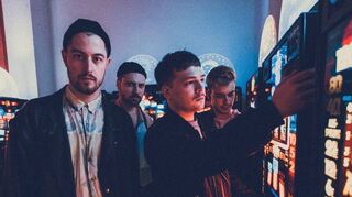 Dennis Border (v. l.), Lukas Brehm, Jonas Pentzek und Noah Fürbringer studieren an der Popakademie und machen gemeinsam Musik.