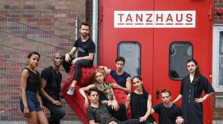 Die neun NTM-Tanz-Ensemblemitglieder versuchen sich als Choreographen.