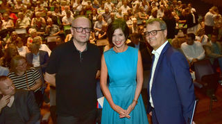 Burkhard C. Kosminski (scheidender Schauspielintendant), Soziologin Jutta Allmendinger und Christof Hettich (Vorstandsvorsitzender SRH) diskutierten nach Allmendingers "Mannheimer Rede".