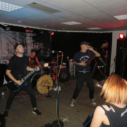 Die Band Skywalker aus Prag auf der Bühne im Jugendhaus auf der Vogelstang.