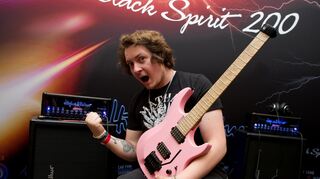 Gitarrenartist Joss Allen ist bereits jetzt ganz begeistert vom neuen Hughes &amp; Kettner Black Spirit 200, der auf dem "Guitar Summit" in Mannheim erstmals präsentiert wird.
