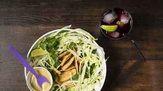 Salat mit Nachos