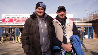 Zwei treue Anhänger, die für den Waldhof ihr Herz geben würden: Stephan Biffar (l.) und Alexander Schwinn aus Mannheim.