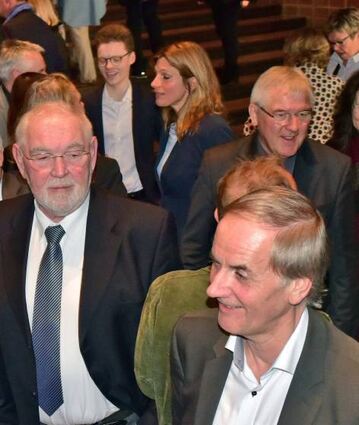 Trotz vieler unbequemer Wahrheiten gin-gen die Zuhörer gut aufgelegt nach Hause.