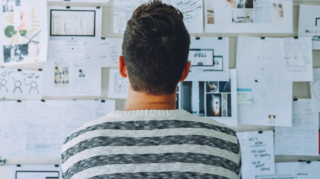 Ein Whiteboard ist kein rausgeworfenes Geld, sondern eine sinnvolle Investition, wenn es darum geht, sich die eigenen Ideen visuell vor Augen zu führen.
