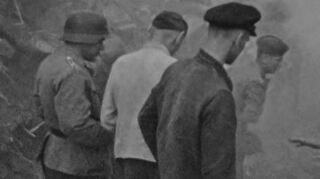 Alles kaputt: Verbotenerweise aufgenommene Filmaufnahmen von den Auswirkungen eines Bombenangriffs auf Neuostheim erhielt nun das Marchivum.
