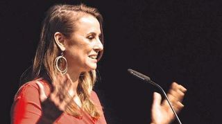 Erinnerte an die Mütter des Grundgesetzes: Jagoda Marinic sprach über Frauen, die 1949 für den Artikel „Männer und Frauen sind gleichberechtigt“ kämpften.